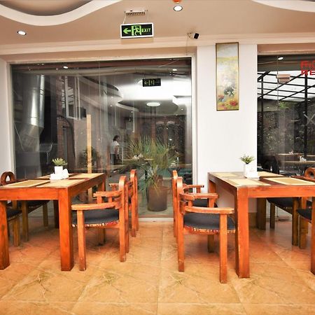 Kazbegi Hotel Batumi Exterior photo